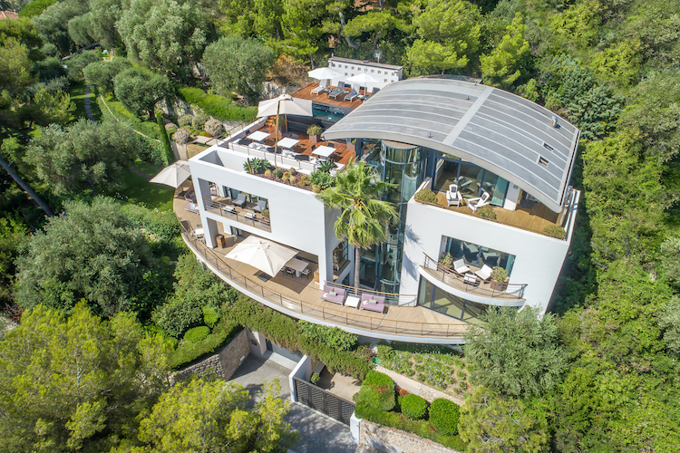 Villa de luxe à Cap Ferrat - Villefranche, composée de 4 chambres, pour une surface habitable de 1000 m².