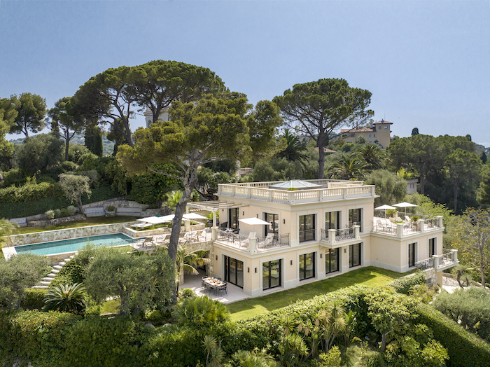 Villa de luxe à Cap Ferrat - Villefranche, composée de 6 chambres, pour une surface habitable de 600 m².