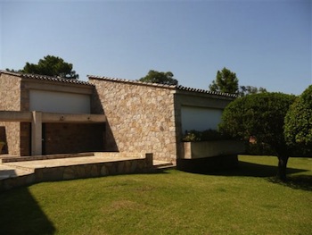 Villa for sale in CORSICA with 6 bedrooms, in 600 sqm of living area