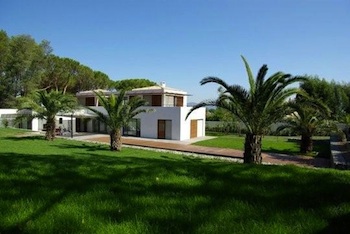 Villa de luxe à Saint Tropez, composée de 5 chambres, pour une surface habitable de  m².