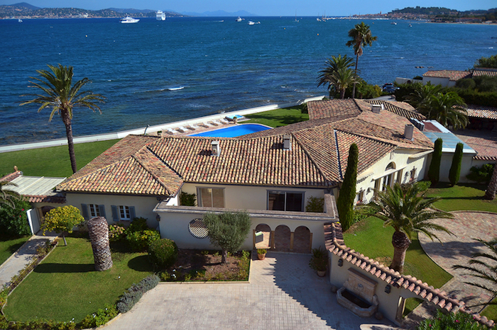 Villa de luxe à Saint Tropez, composée de 8 chambres, pour une surface habitable de 380 m².