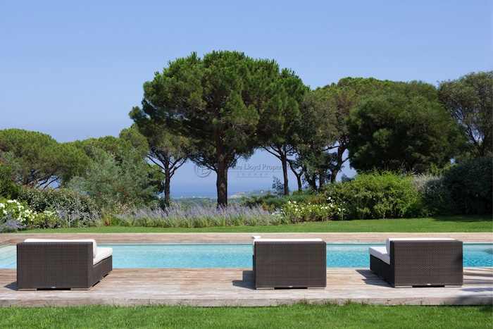 Villa for rent in St Tropez with 7 bedrooms, in 400 sqm of living area.
