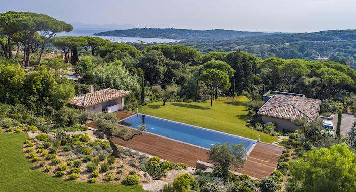 Villa de luxe à Saint Tropez, composée de 9 chambres, pour une surface habitable de 675 m².