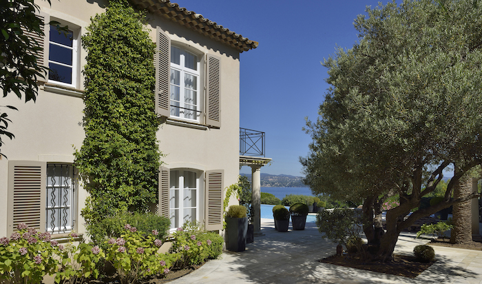 Villa de luxe à Saint Tropez, composée de 5 chambres, pour une surface habitable de 450 m².