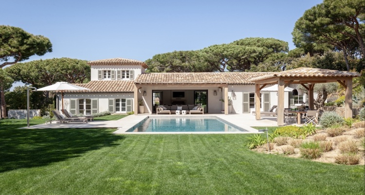 Villa de luxe à Saint Tropez, composée de 5 chambres, pour une surface habitable de 400 m².