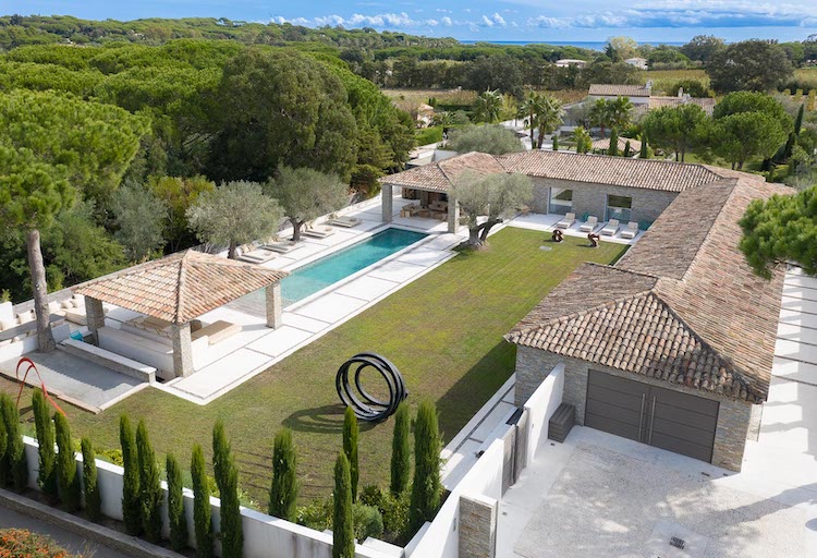 Villa de luxe à Saint Tropez, composée de 8 chambres, pour une surface habitable de 500 m².