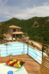 Brand new villa in Porto-Vecchio with stunning views on the Palombaggia beach