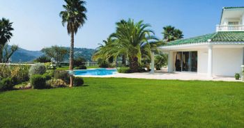 Villa for rent in Cannes - Super Cannes with 5 bedrooms, in  sqm of living area.