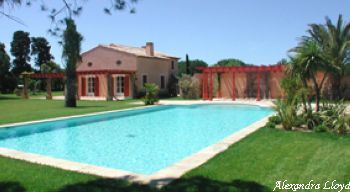 Villa de luxe à Saint Tropez, composée de 5 chambres, pour une surface habitable de  m².