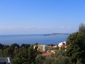 Villa de luxe à Cap d'Ail, composée de 5 chambres, pour une surface habitable de  m².