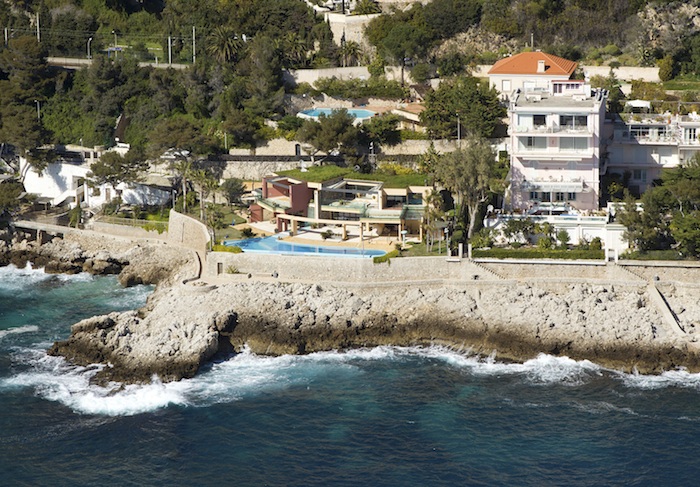 Villa de luxe à Cap d'Ail, composée de 6 chambres, pour une surface habitable de 500 m².