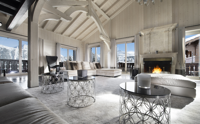 Chalet for rent in Courchevel with 6 bedrooms, in 900 sqm of living area.