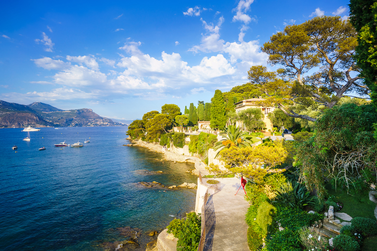 Villa de luxe à Cap Ferrat - Villefranche, composée de 6 chambres, pour une surface habitable de 750 m².