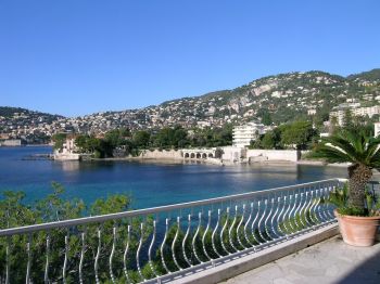 Villa de luxe à Cap Ferrat - Villefranche, composée de 5 chambres, pour une surface habitable de  m².