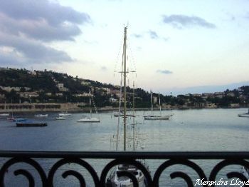 Apartment for rent in Cap Ferrat - Villefranche with 2 bedrooms, in  sqm of living area.