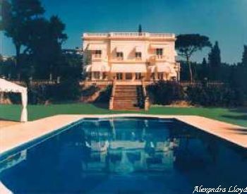 Villa for rent in Cannes - Super Cannes with 9 bedrooms, in  sqm of living area.