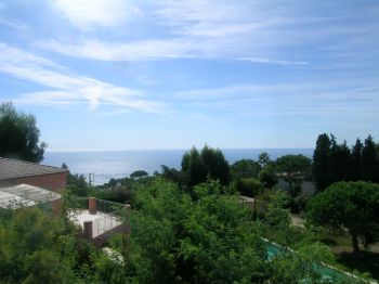 Villa for rent in Cannes - Super Cannes with 4 bedrooms, in  sqm of living area.