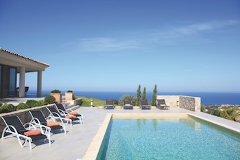 Villa for rent in CORSICA with 5 bedrooms, in  sqm of living area.