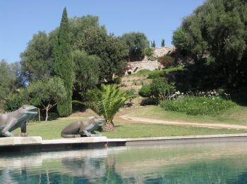 Villa de luxe à CORSE, composée de 7 chambres, pour une surface habitable de  m².