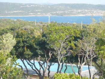 Villa de luxe à CORSE, composée de 5 chambres, pour une surface habitable de 250 m².