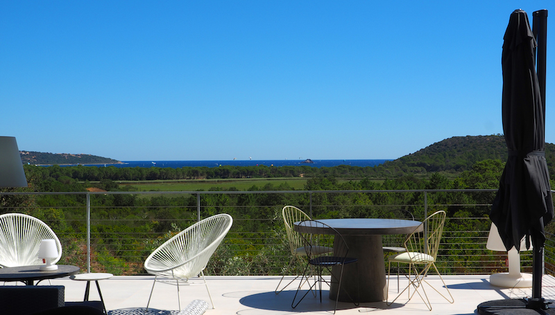 Villa de luxe à CORSE, composée de 5 chambres, pour une surface habitable de 200 m².