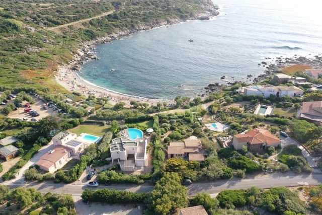 Villa de luxe à CORSE, composée de 4 chambres, pour une surface habitable de  m².