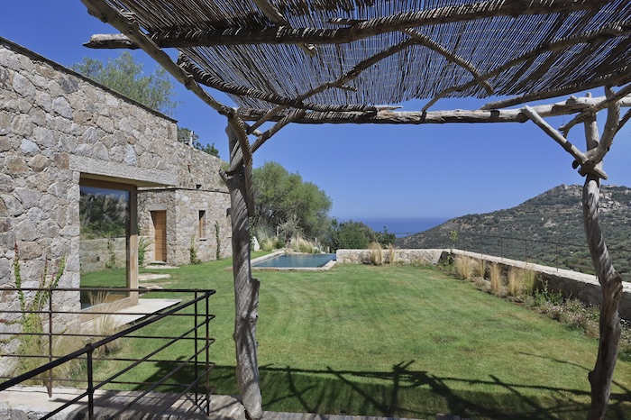 Villa de luxe à CORSE, composée de 5 chambres, pour une surface habitable de  m².