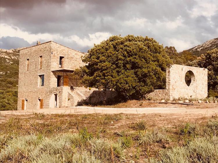 Villa de luxe à CORSE, composée de 4 chambres, pour une surface habitable de 150 m².