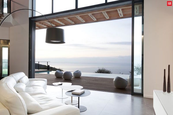 Villa de luxe à Eze, composée de 6 chambres, pour une surface habitable de  m².