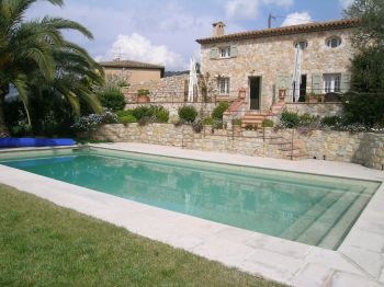 Villa for rent in Cannes - Super Cannes with 5 bedrooms, in  sqm of living area.