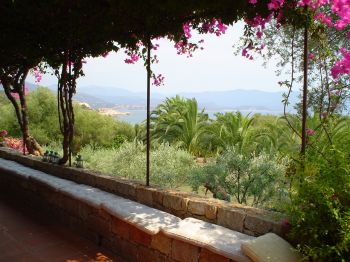 Villa de luxe à CORSE, composée de 6 chambres, pour une surface habitable de  m².