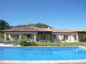 Villa de luxe à Saint Tropez, composée de 4 chambres, pour une surface habitable de  m².