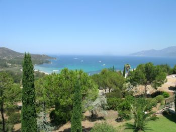 Villa de luxe à CORSE, composée de 5 chambres, pour une surface habitable de 300 m².