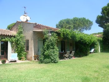 Villa de luxe à Saint Tropez, composée de 4 chambres, pour une surface habitable de  m².