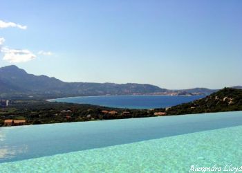 Villa de luxe à CORSE, composée de 4 chambres, pour une surface habitable de  m².