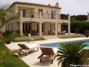 Villa de luxe à Saint Tropez, composée de 4 chambres, pour une surface habitable de  m².