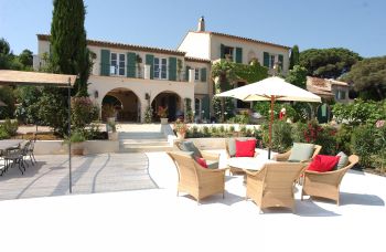 Villa de luxe à Saint Tropez, composée de 6 chambres, pour une surface habitable de 400 m².