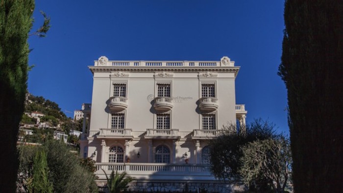 Villa de luxe à Monaco, composée de 6 chambres, pour une surface habitable de 600 m².