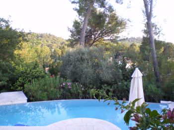 Villa for rent in Cannes - Super Cannes with 4 bedrooms, in 180 sqm of living area.