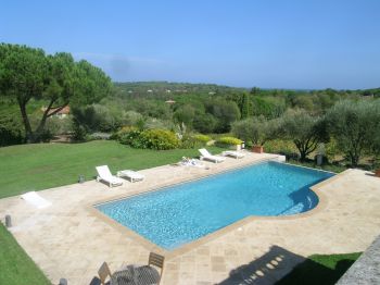 Villa de luxe à Saint Tropez, composée de 5 chambres, pour une surface habitable de  m².