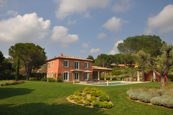 Villa de luxe à Saint Tropez, composée de 4 chambres, pour une surface habitable de 250 m².
