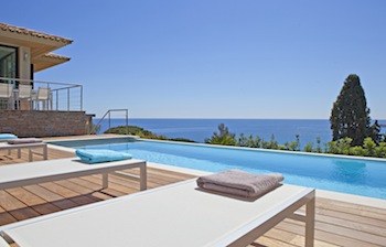 Villa for rent in St Tropez with 5 bedrooms, in  sqm of living area.