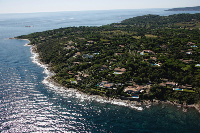 Villa de luxe à Saint Tropez, composée de 12 chambres, pour une surface habitable de 900 m².