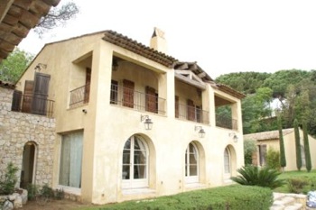 Villa de luxe à Saint Tropez, composée de 6 chambres, pour une surface habitable de  m².