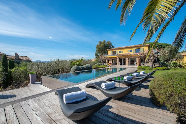 Villa de luxe à Saint Tropez, composée de 5 chambres, pour une surface habitable de 325 m².