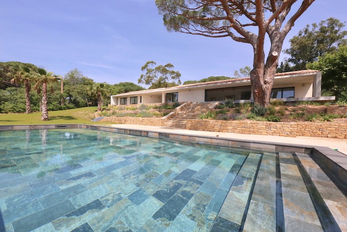 Villa de luxe à Saint Tropez, composée de 5 chambres, pour une surface habitable de 250 m².