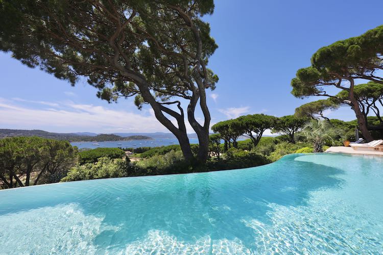 Villa de luxe à Saint Tropez, composée de 6 chambres, pour une surface habitable de 650 m².