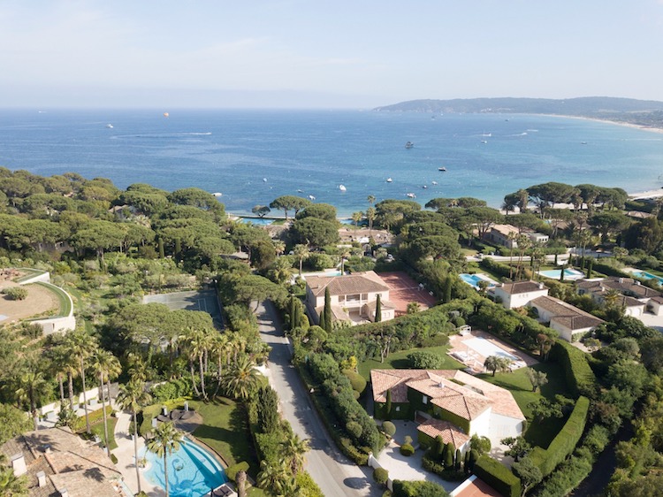 Villa de luxe à Saint Tropez, composée de 6 chambres, pour une surface habitable de  m².