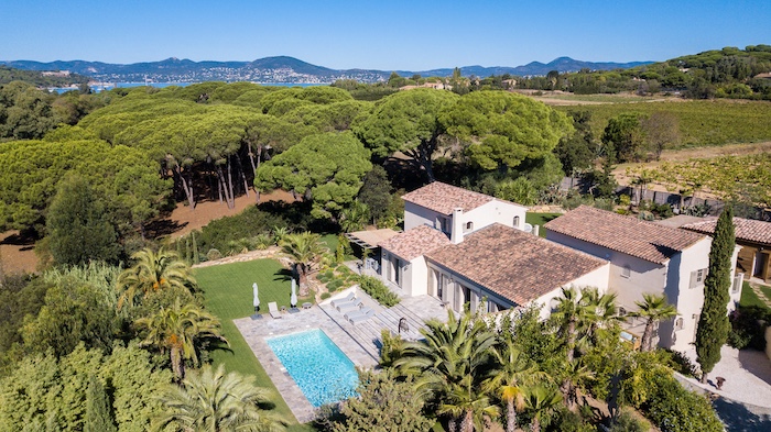 Villa de luxe à Saint Tropez, composée de 5 chambres, pour une surface habitable de 400 m².
