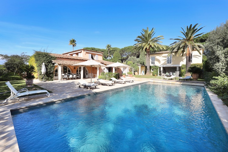 Villa de luxe à Saint Tropez, composée de 7 chambres, pour une surface habitable de  m².